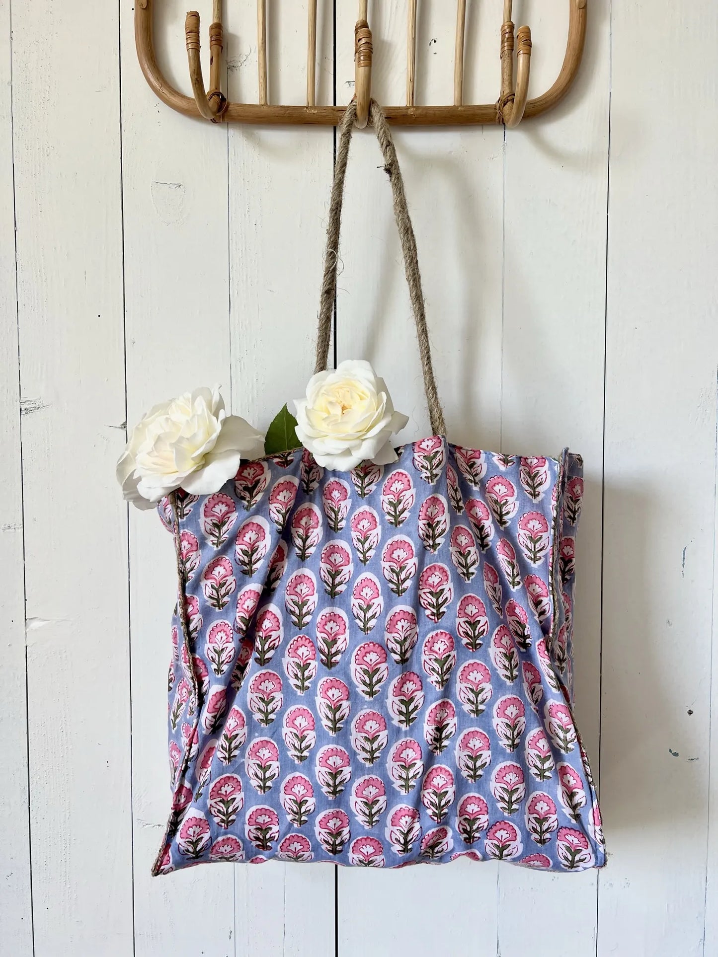 ojigi sac jute et coton block print œillet bleu et rose