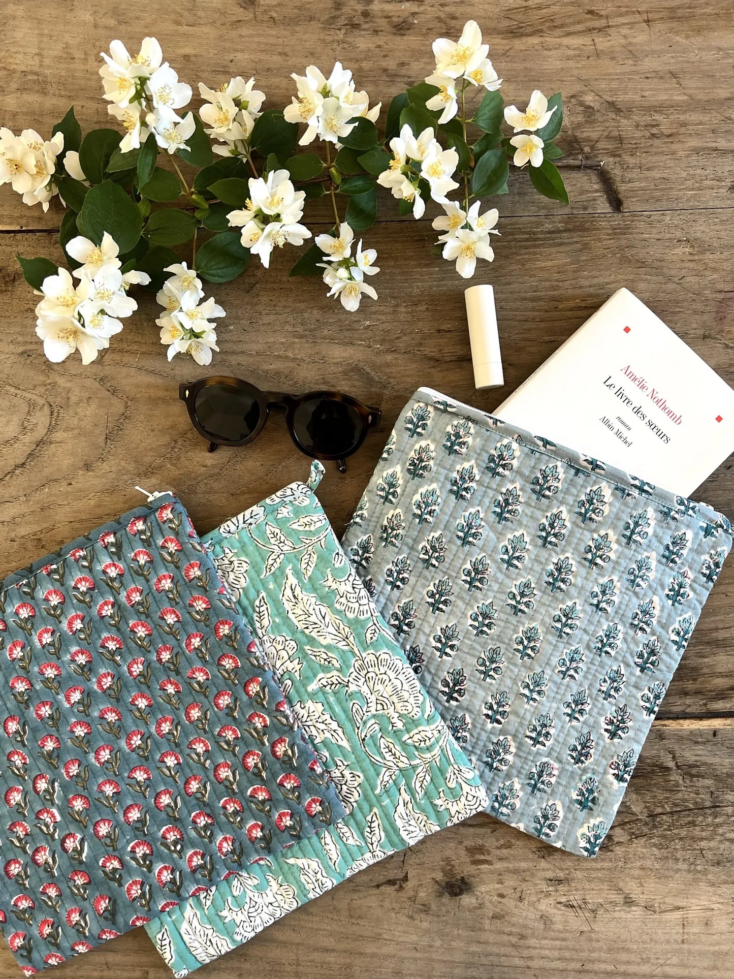 ojigi trousse Inès block print quilté bleu et turquoise