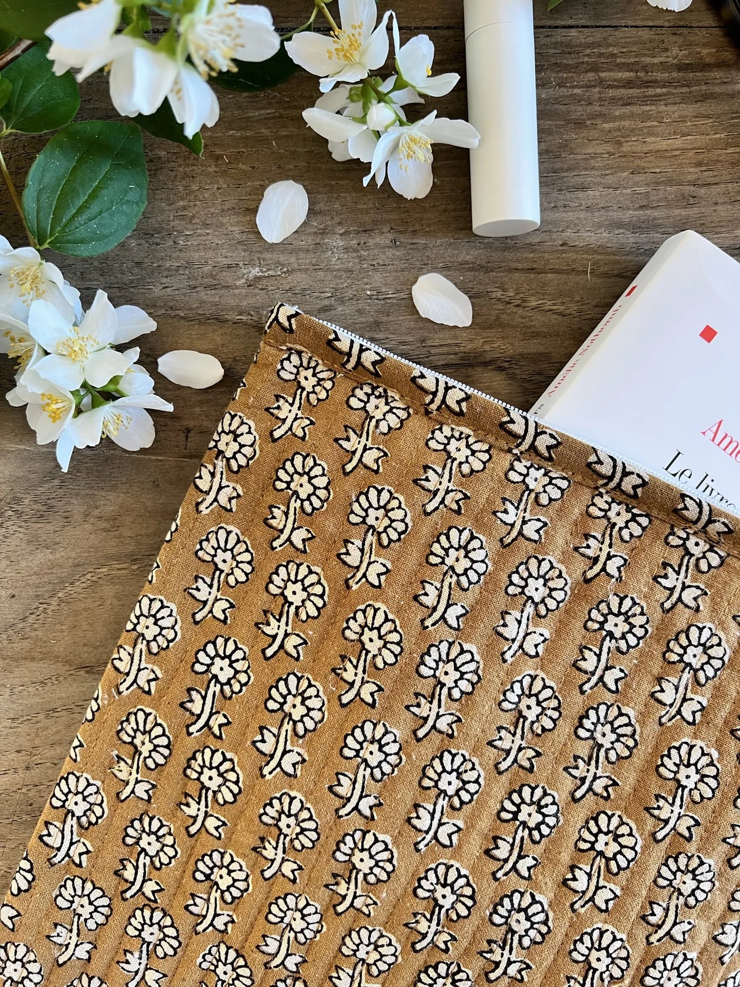 ojigi trousse Inès block print quilté bouton d'or