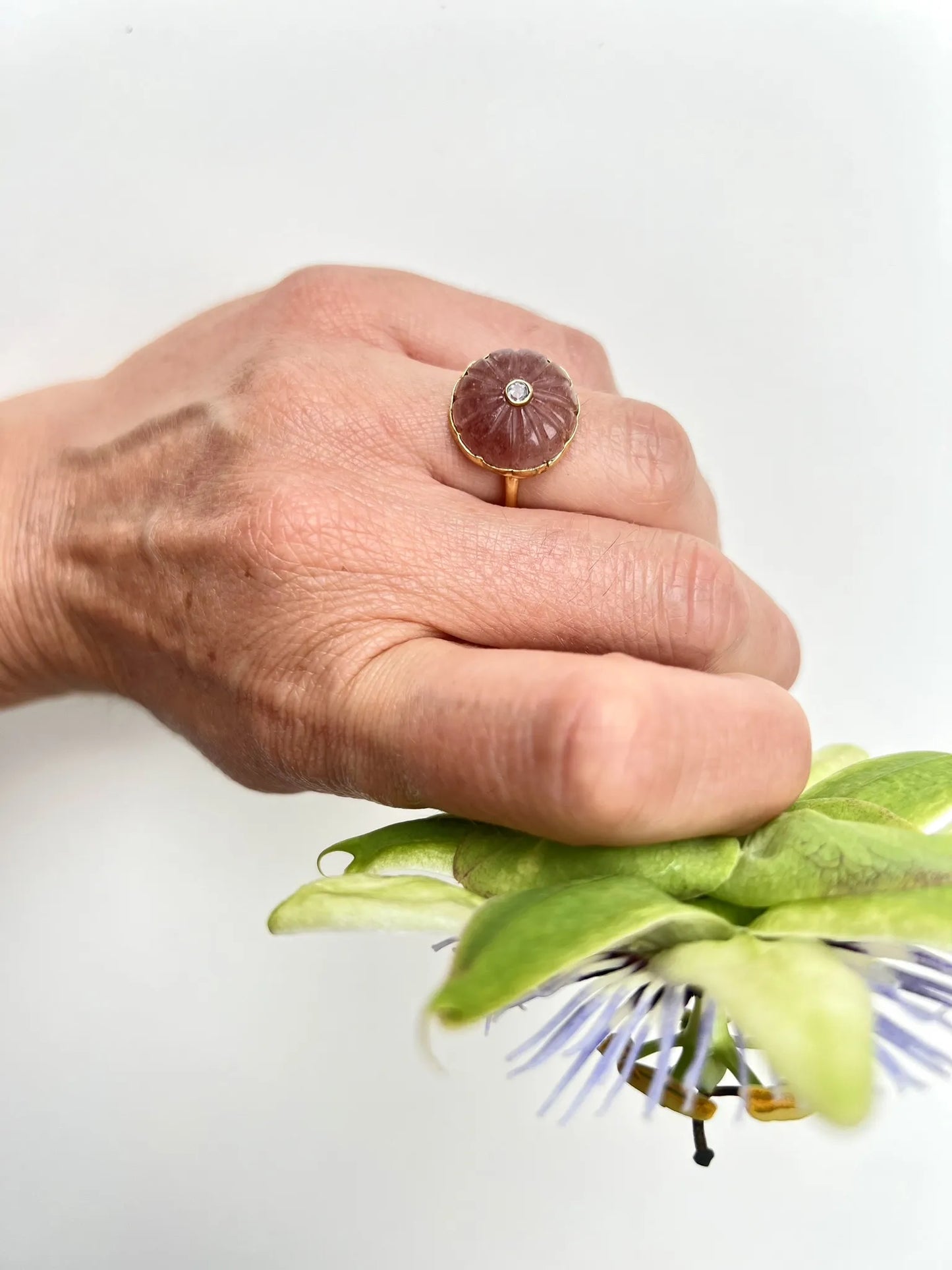 ojigi bague baie III quartz fraise et topaze bleue