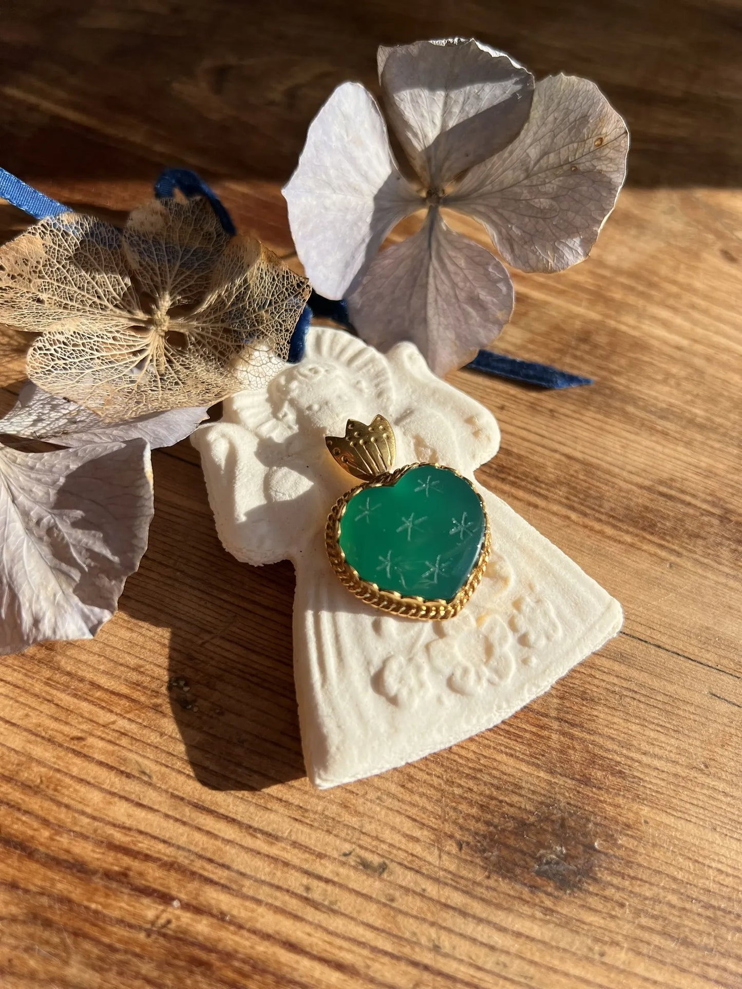 ojigi Madhura pendentif cœur onyx vert