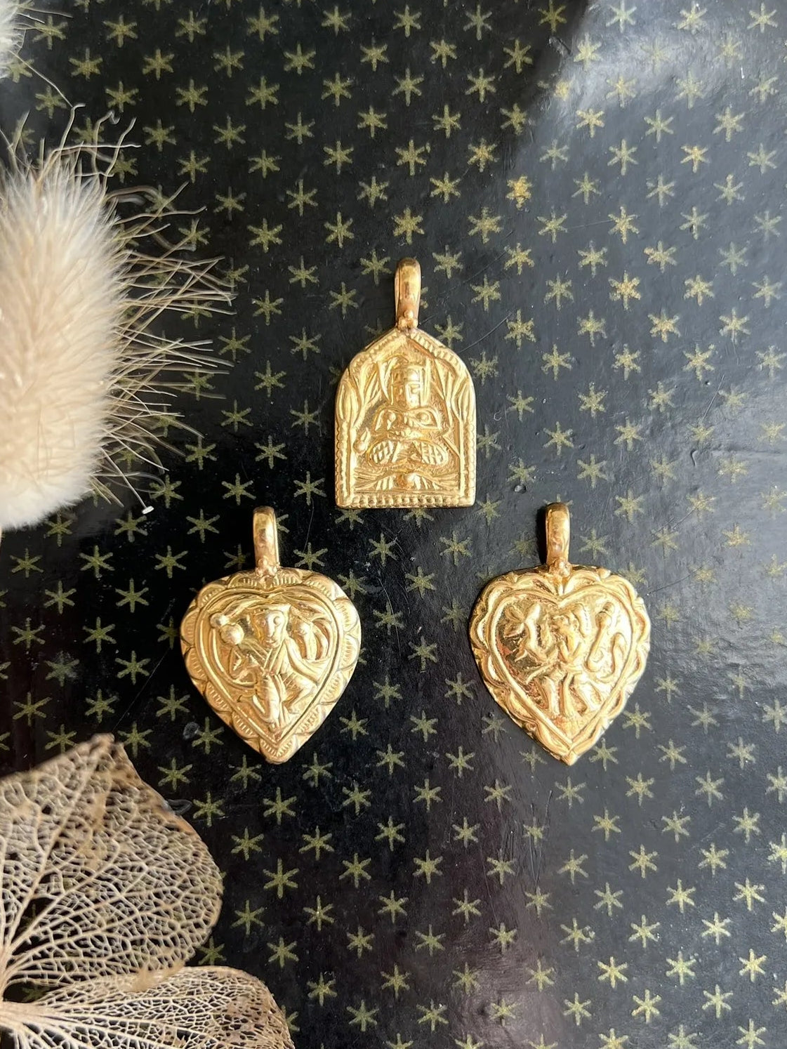ojigi pendentif amulette Durga temple