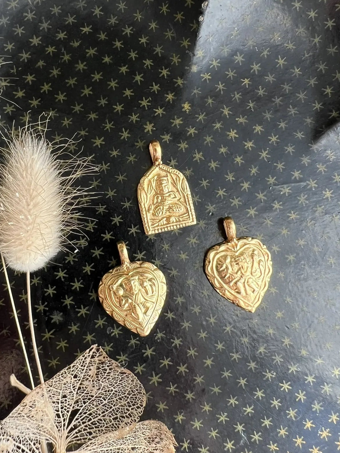 ojigi pendentif amulette Durga temple