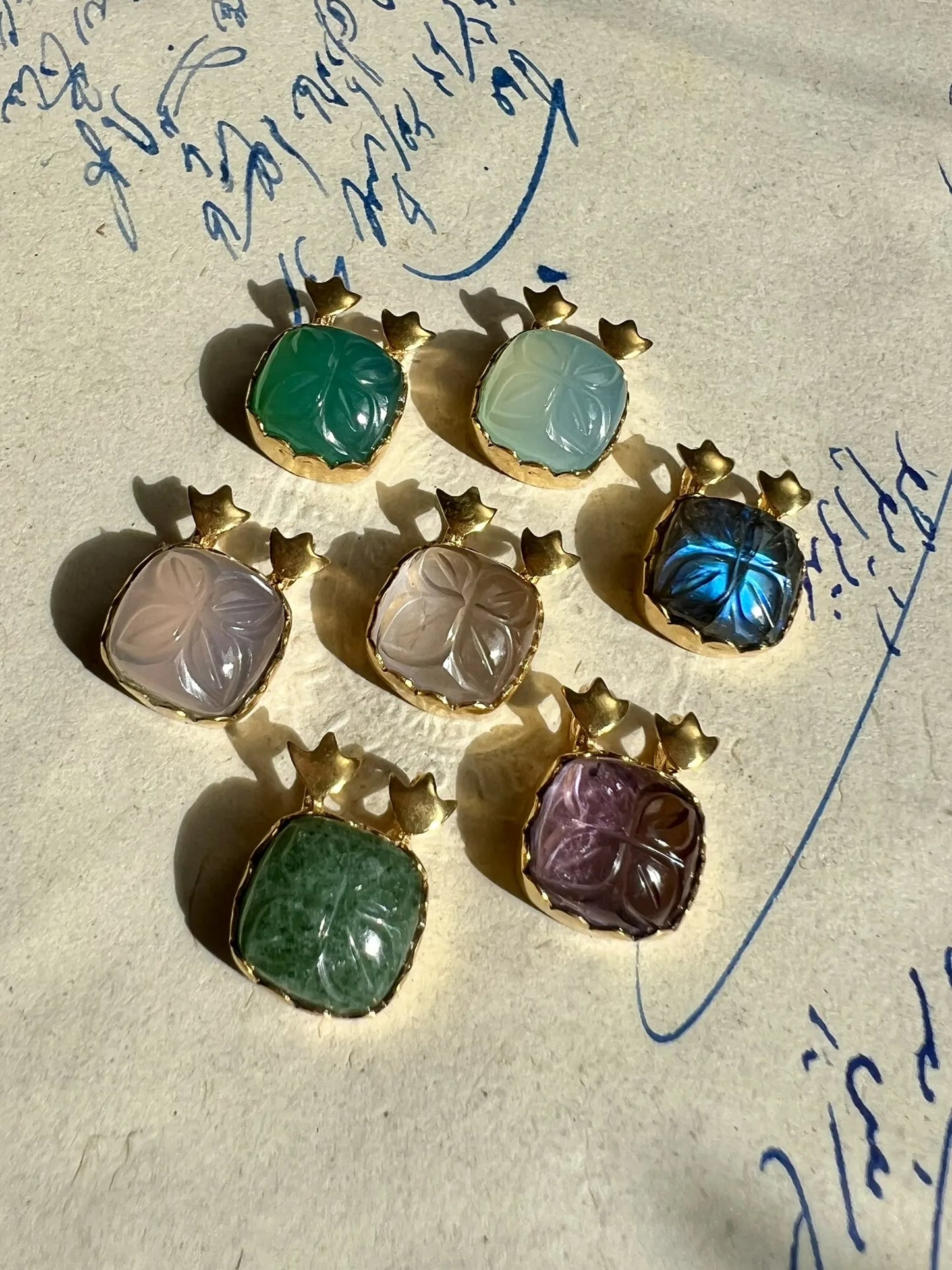 ojigi pendentif delight carré