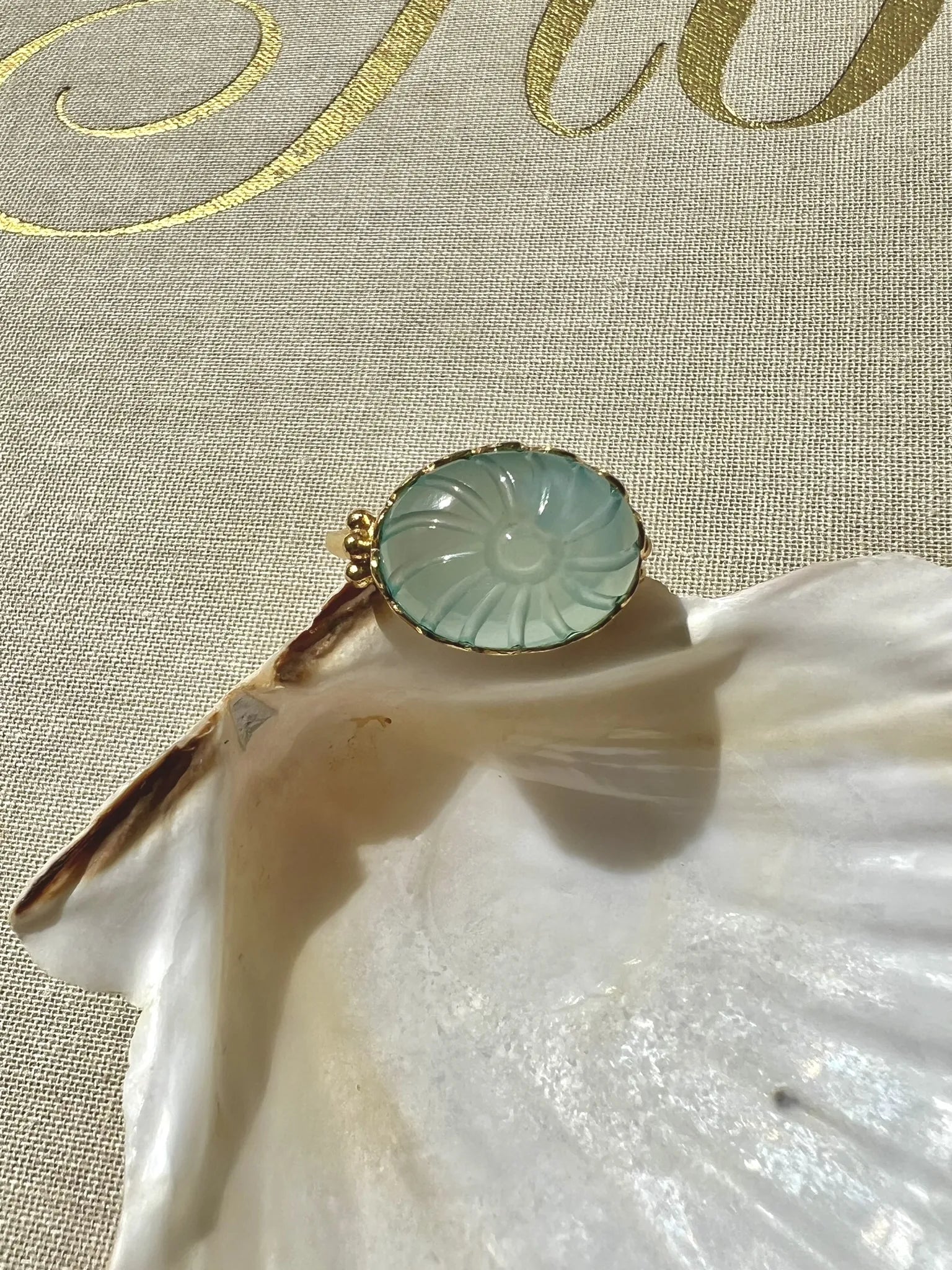 ojigi bague jaya calcédoine bleue