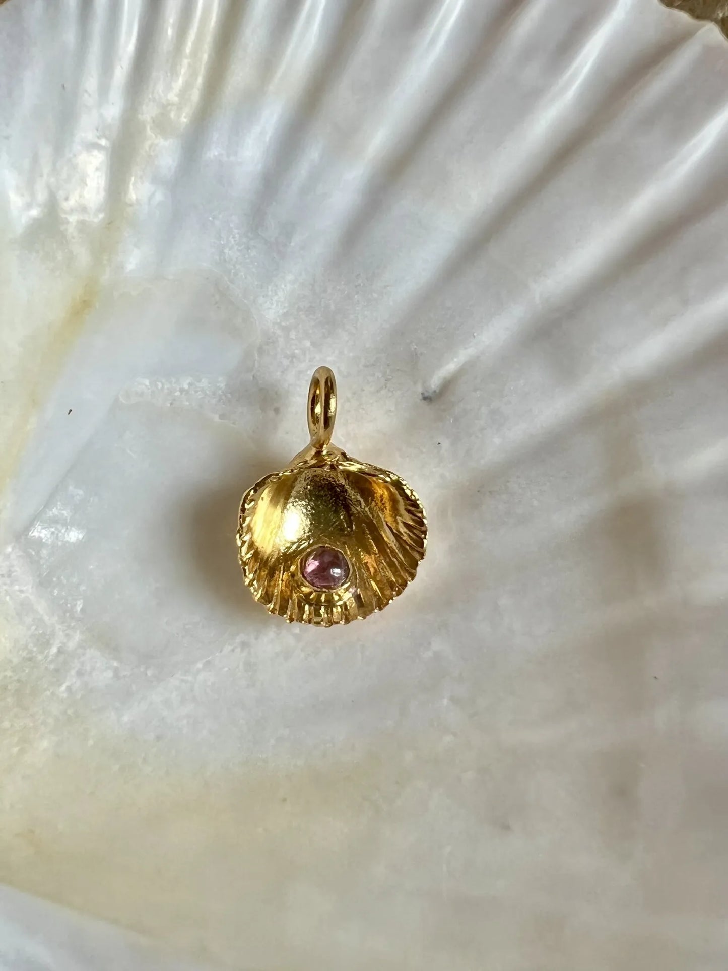 ojigi pendentif coquillage et tourmaline
