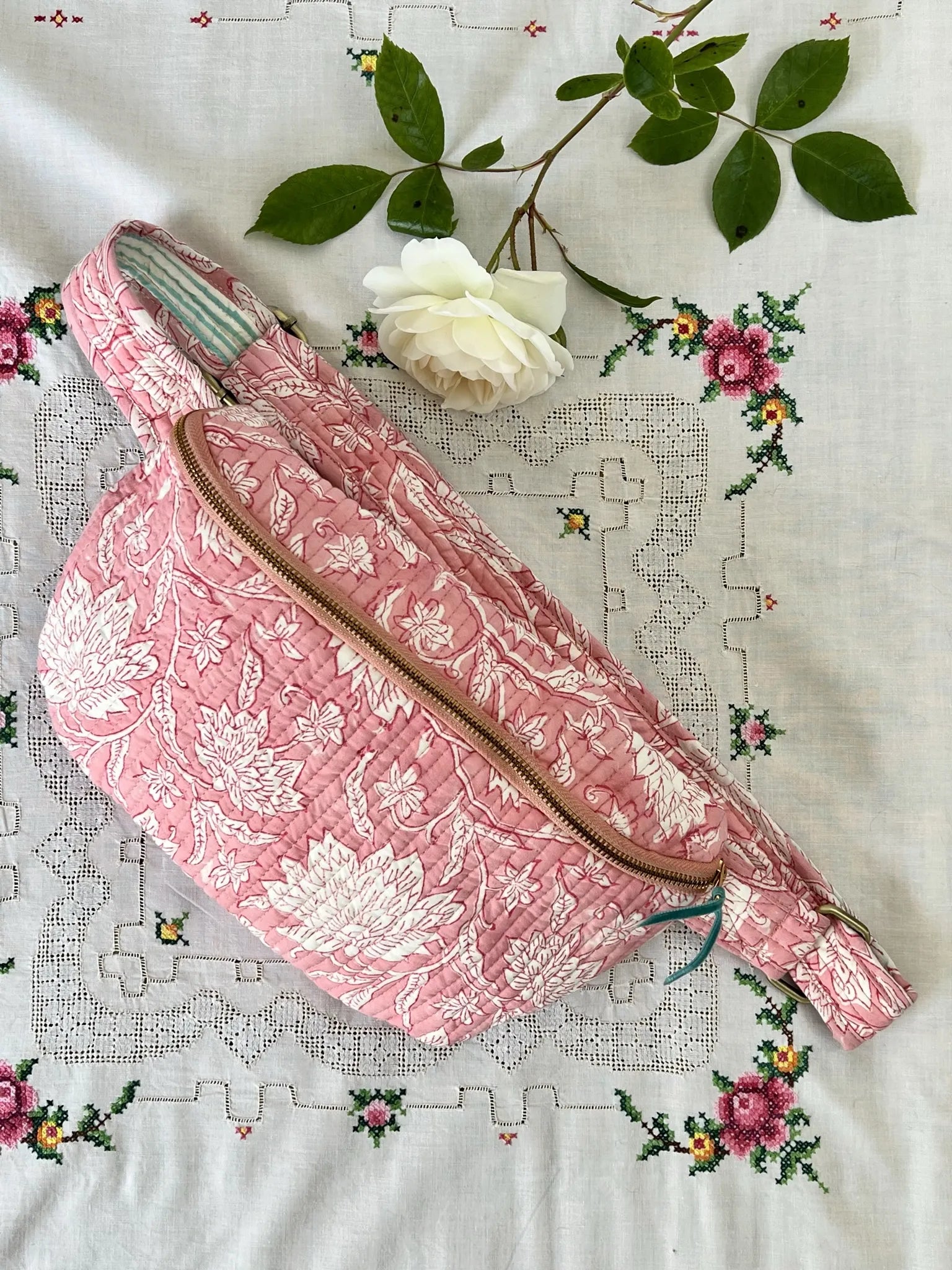 ojigi sac banane happy coton quilté block print liseron rose