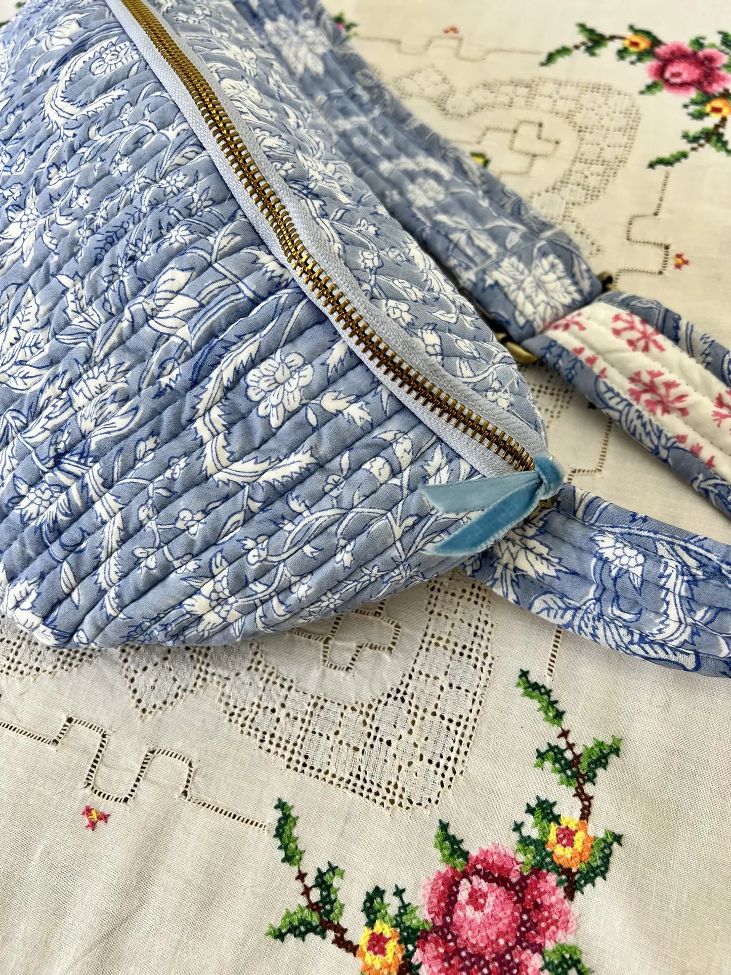 ojigi sac banane happy coton quilté block print liseron bleu