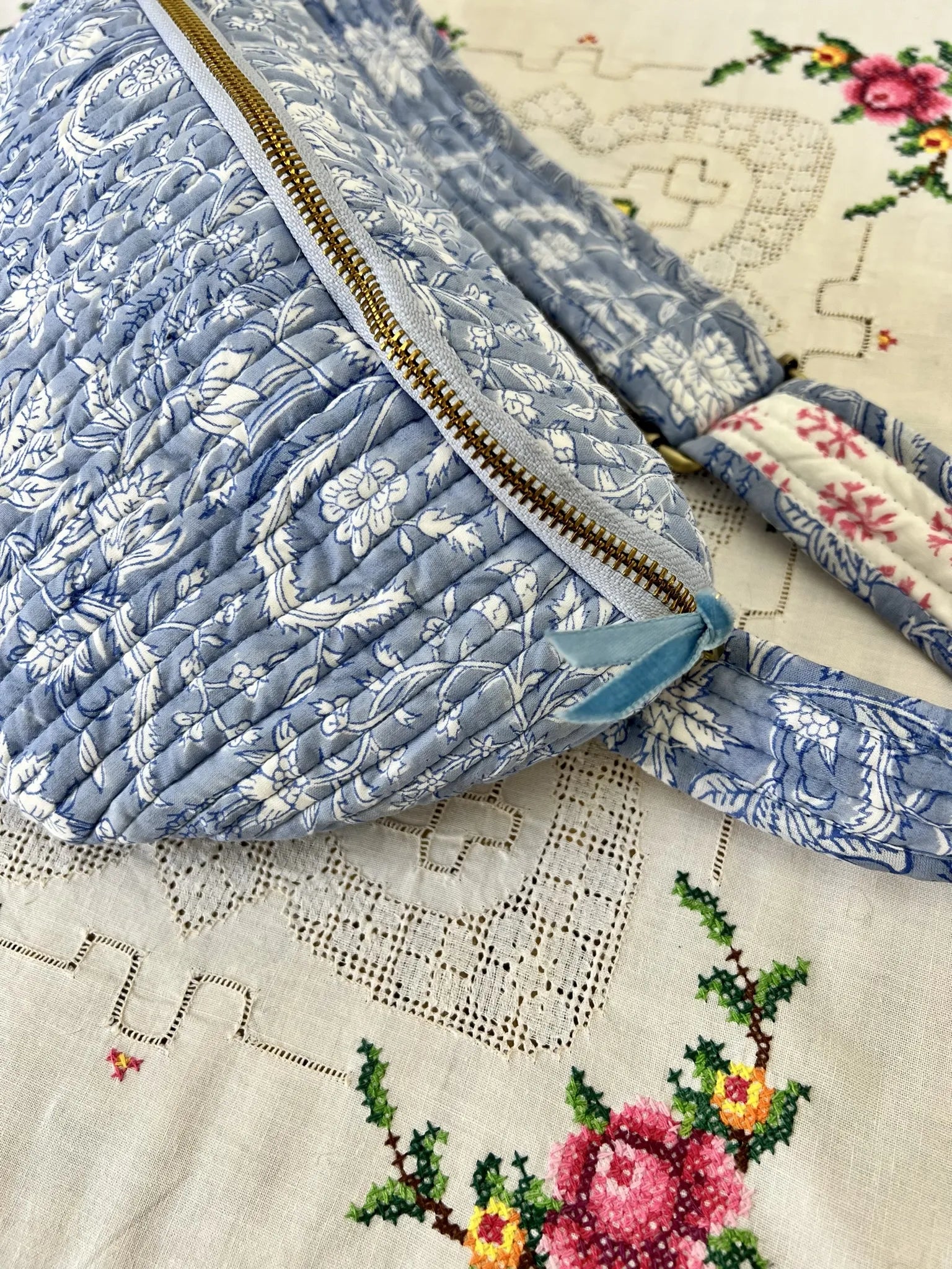 ojigi sac banane happy coton quilté block print liseron bleu
