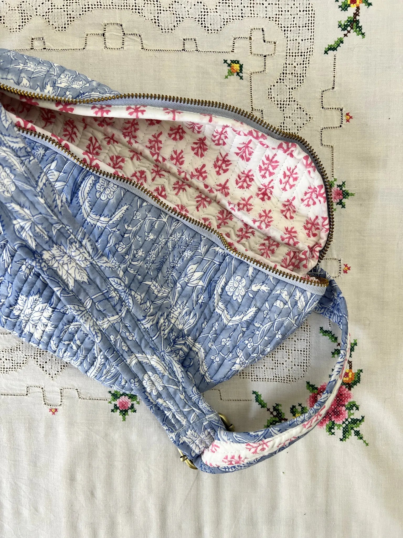 ojigi sac banane happy coton quilté block print liseron bleu