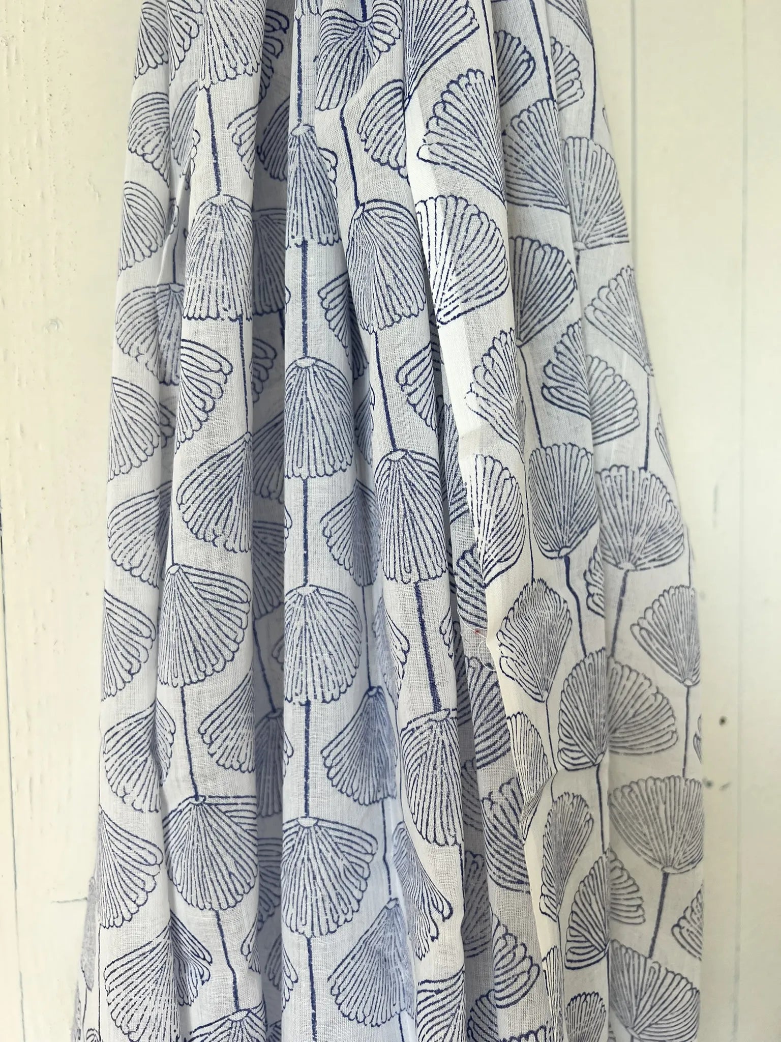 ojigi foulard paréo block print Ginkgo bleu