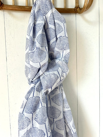 ojigi foulard paréo block print Ginkgo bleu