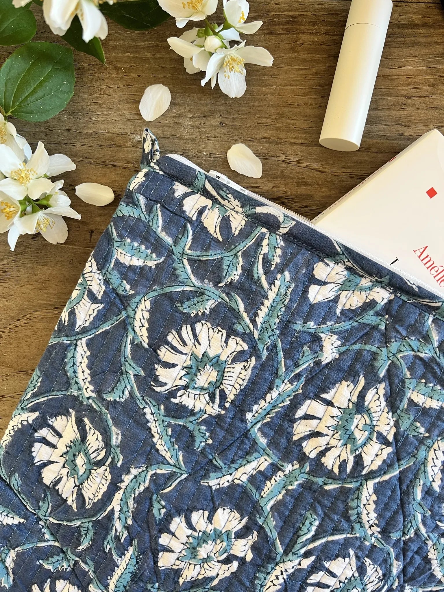 ojigi trousse Inès block print quilté passiflore
