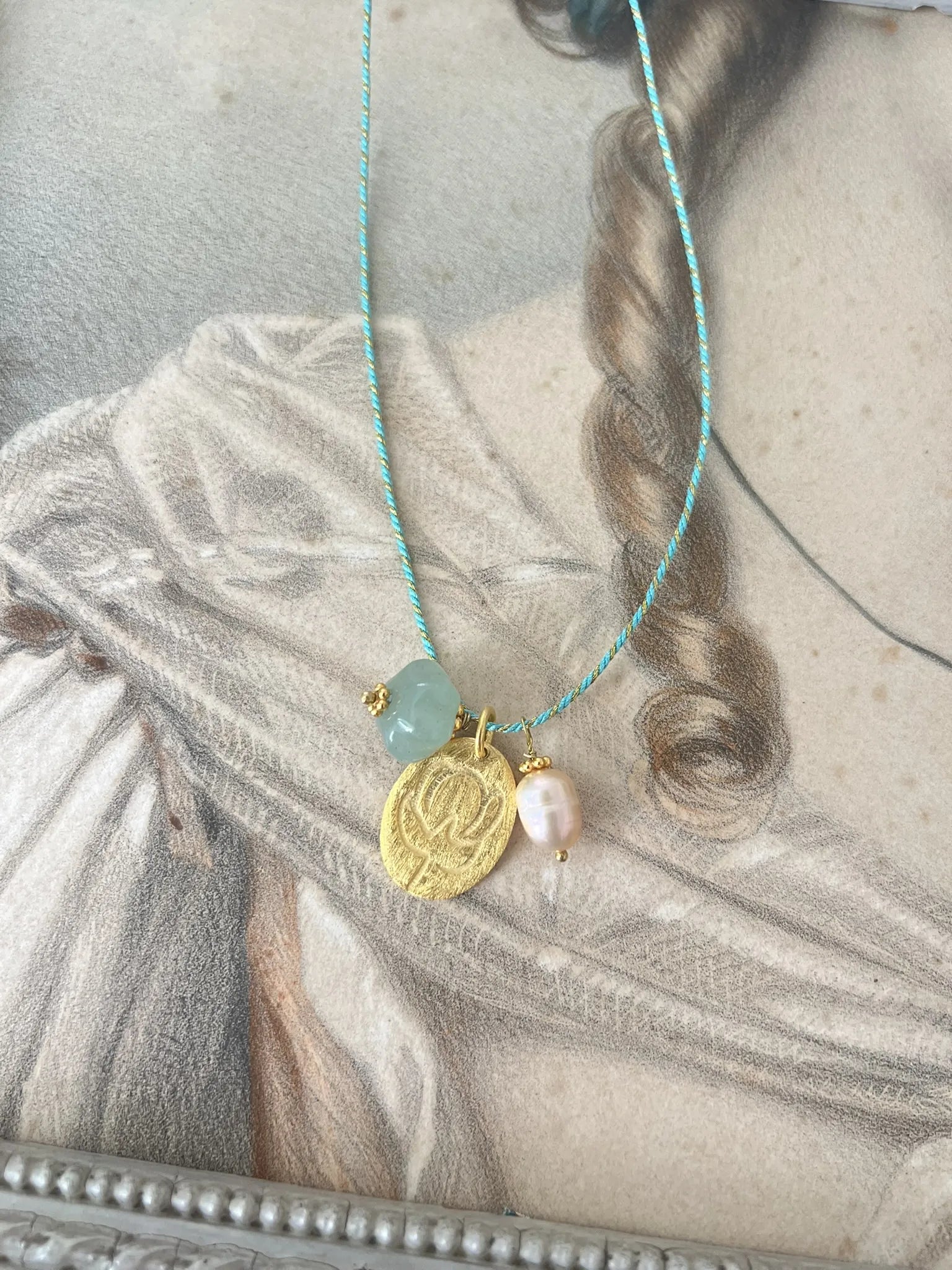 ojigi sautoir médaille aventurine