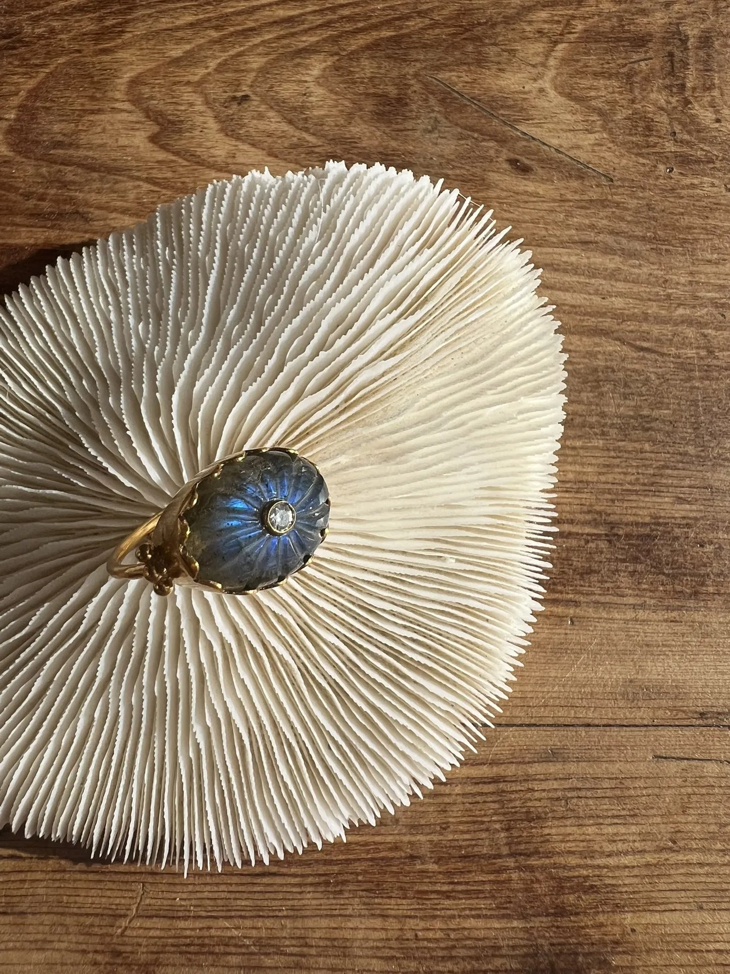 Ojigi bague Luce labradorite et cristal de roche