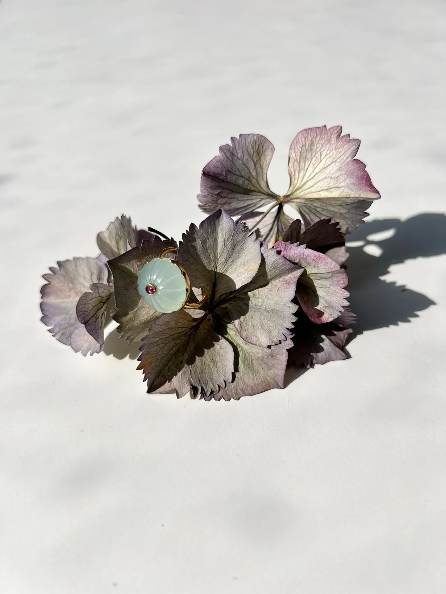 ojigi bague baie III Calcite aqua rubis