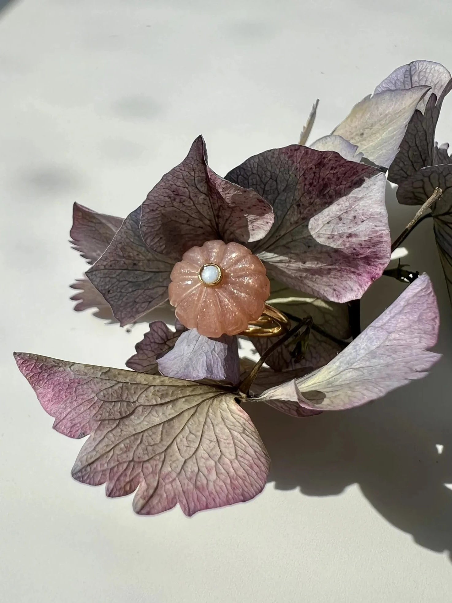 ojigi bague baie II pierre de soleil et opale rose