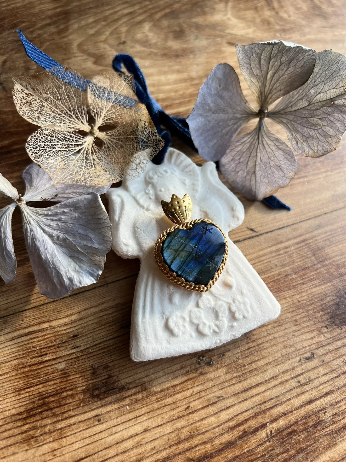 ojigi Madhura pendentif cœur labradorite