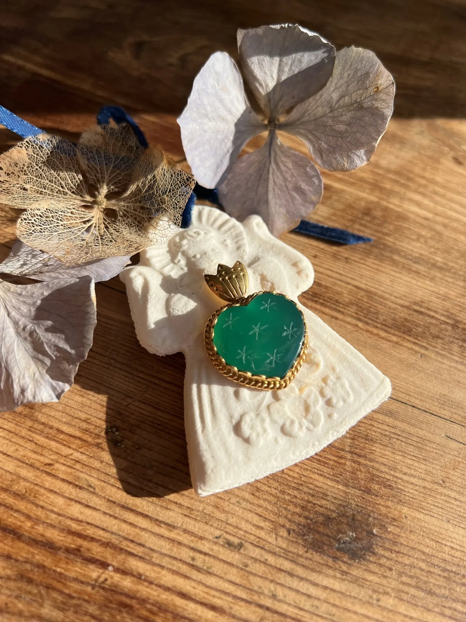 ojigi Madhura pendentif cœur onyx vert