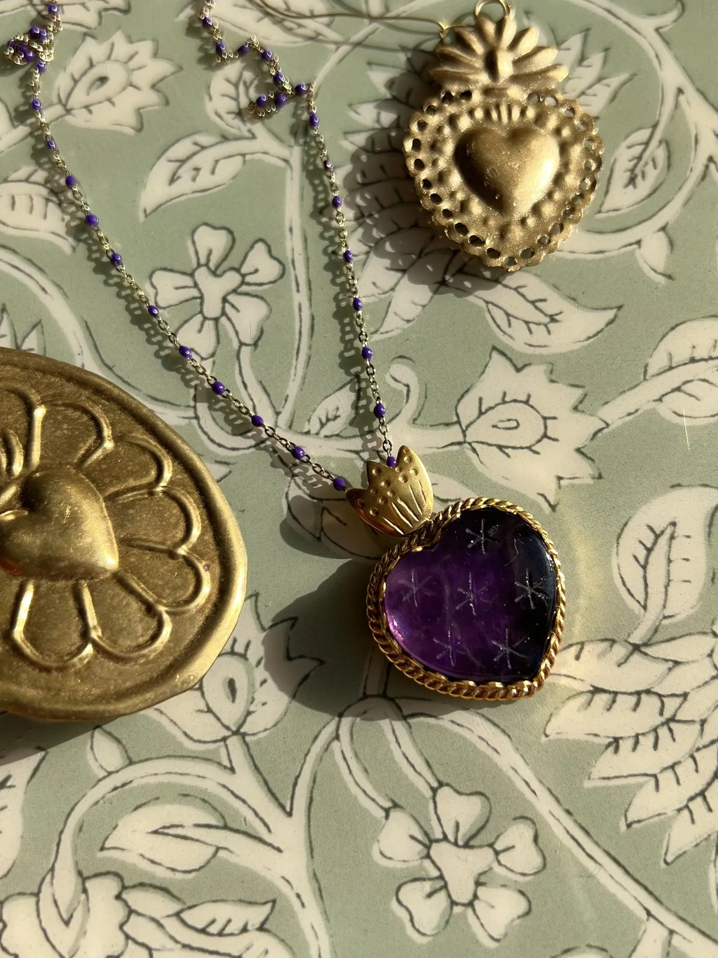 ojigi Madhura pendentif cœur améthyste violette