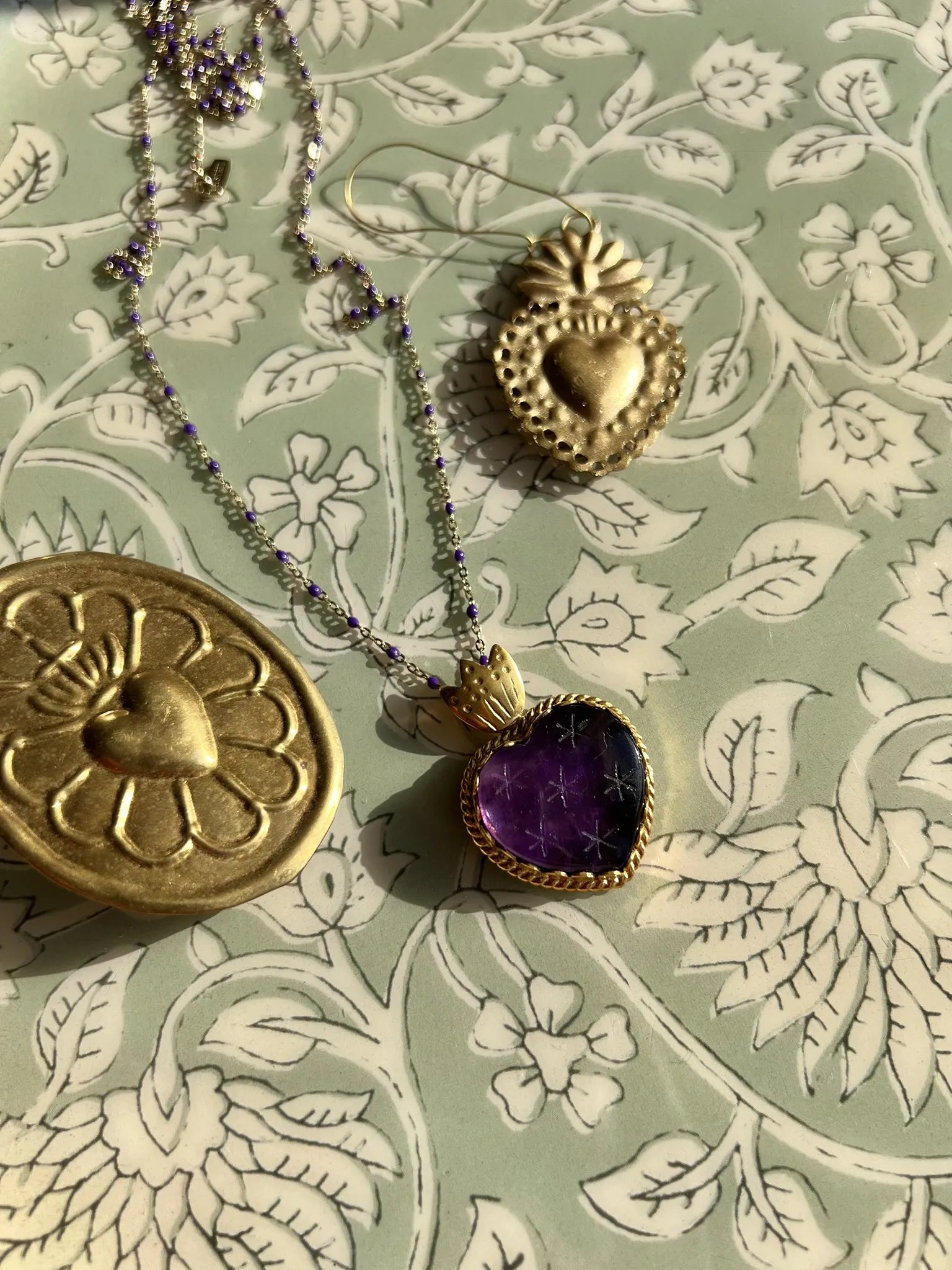 ojigi Madhura pendentif cœur améthyste violette