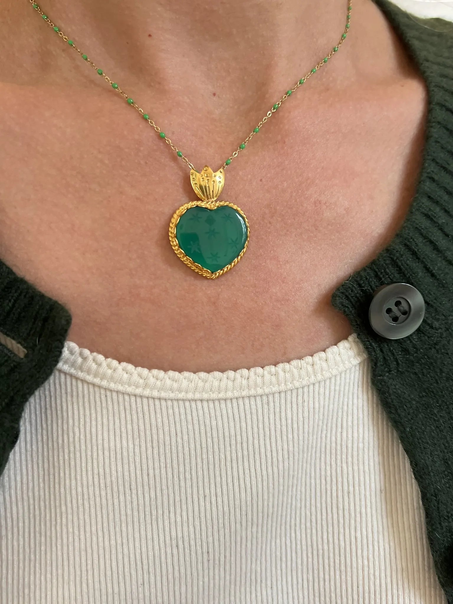 ojigi Madhura pendentif cœur onyx vert