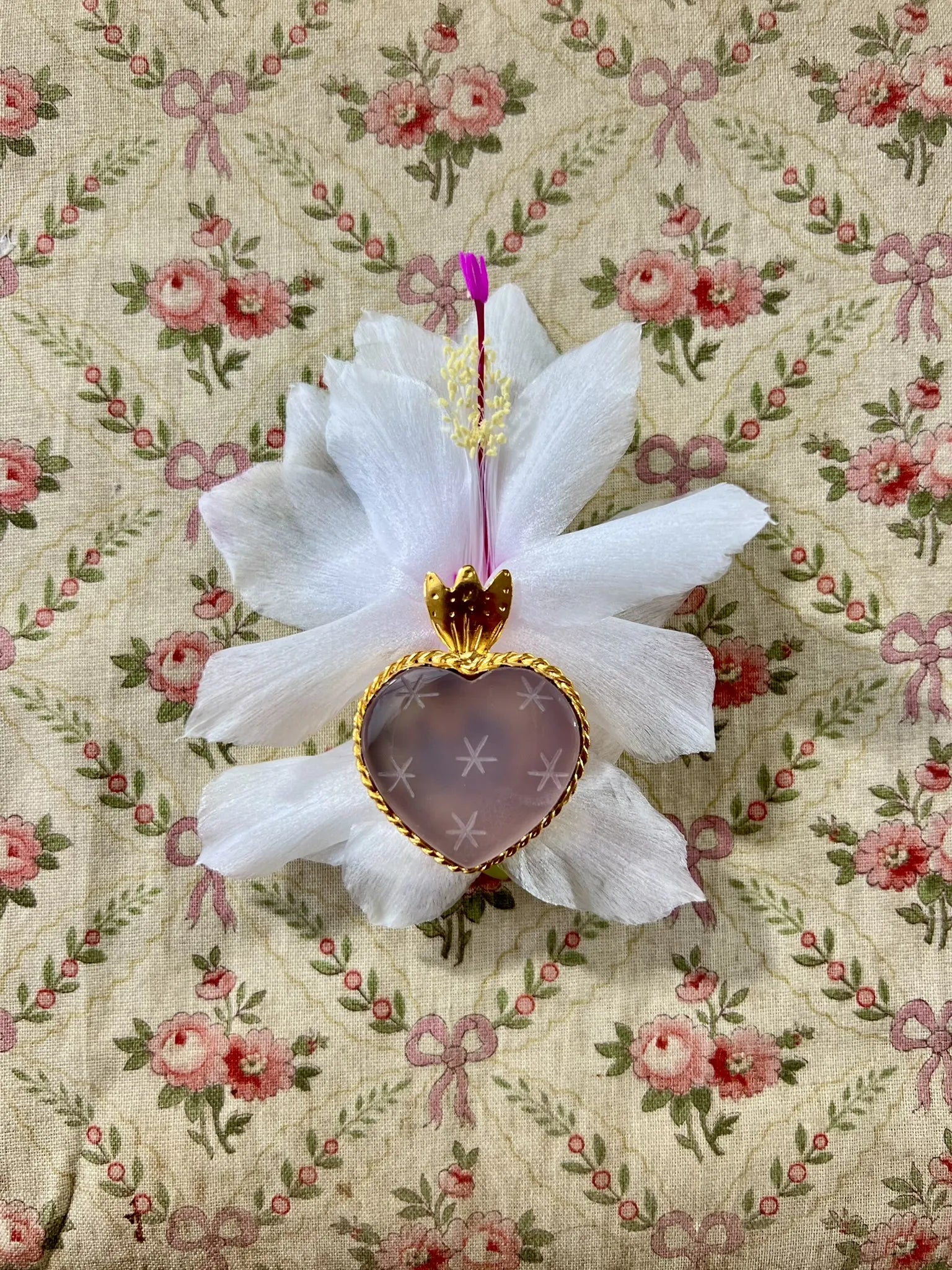 ojigi broche faites un vœu Calcédoine rose 