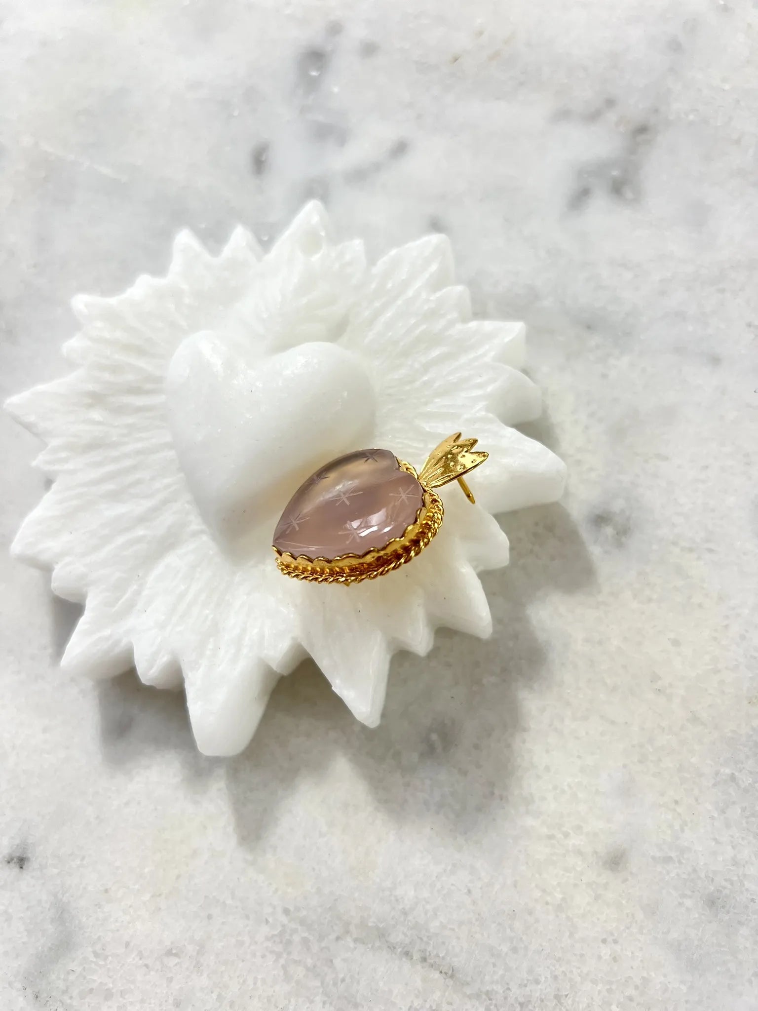 ojigi broche faites un vœu Calcédoine rose 