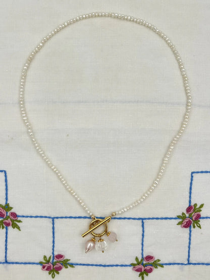 ojigi collier perle d'eau douce et quartz rose