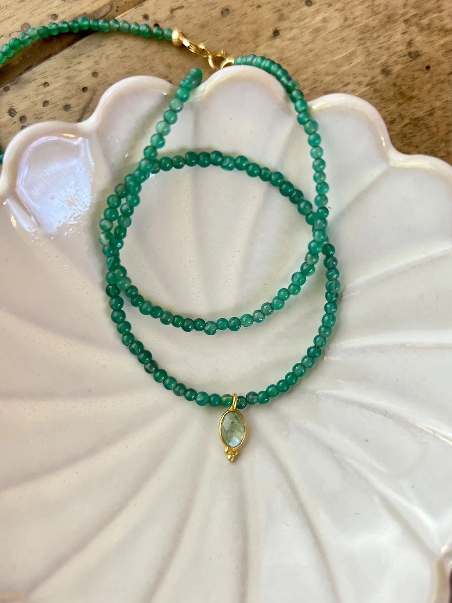 ojigi collier pondi onyx vert aventurine