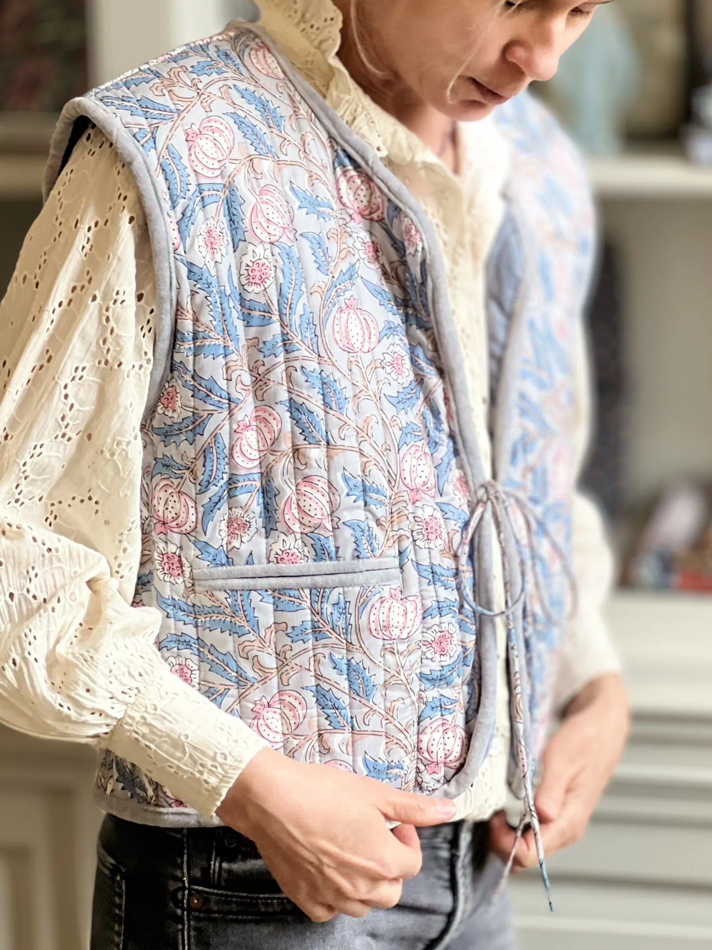 ojigi gilet matelassé sans manche velours et block print orage 