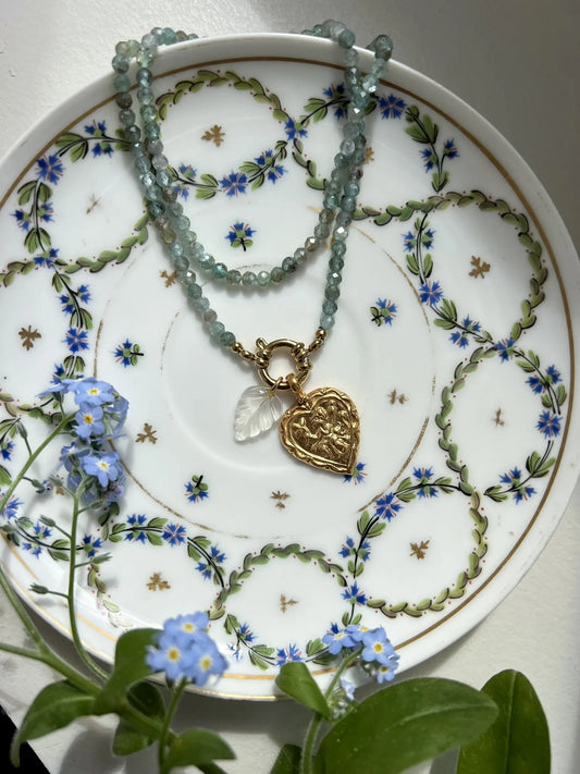 ojigi collier apatite amulette hanuman et feuille