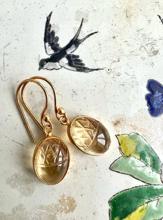 ojigi dormeuse pierre sculptée gland citrine