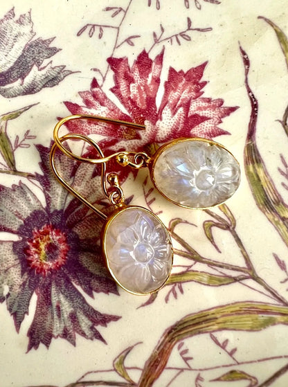 ojigi boucles d'oreilles fleur ovale pierre de lune