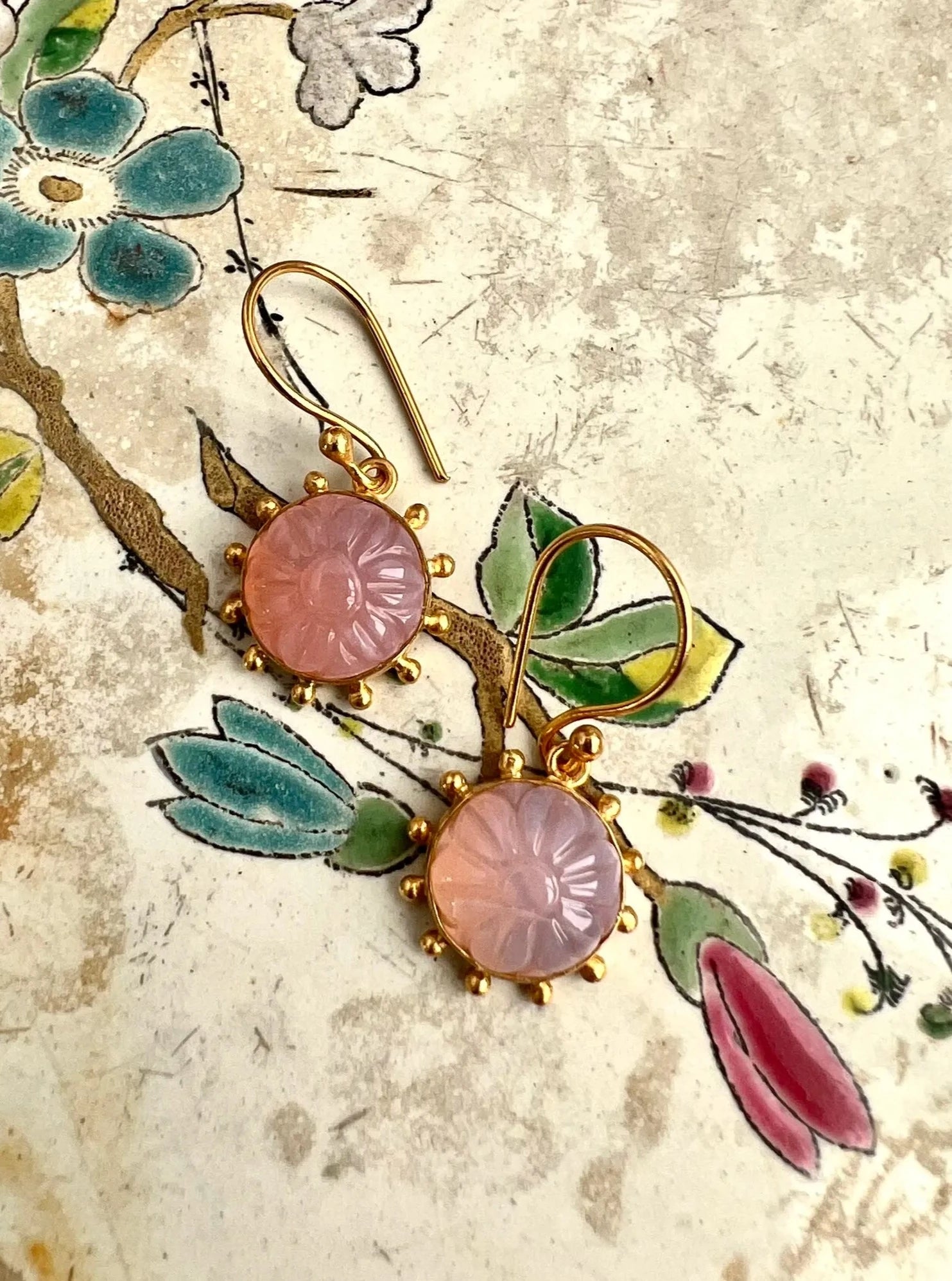 ojigi boucles d'oreilles dormeuses fleurs opale rose