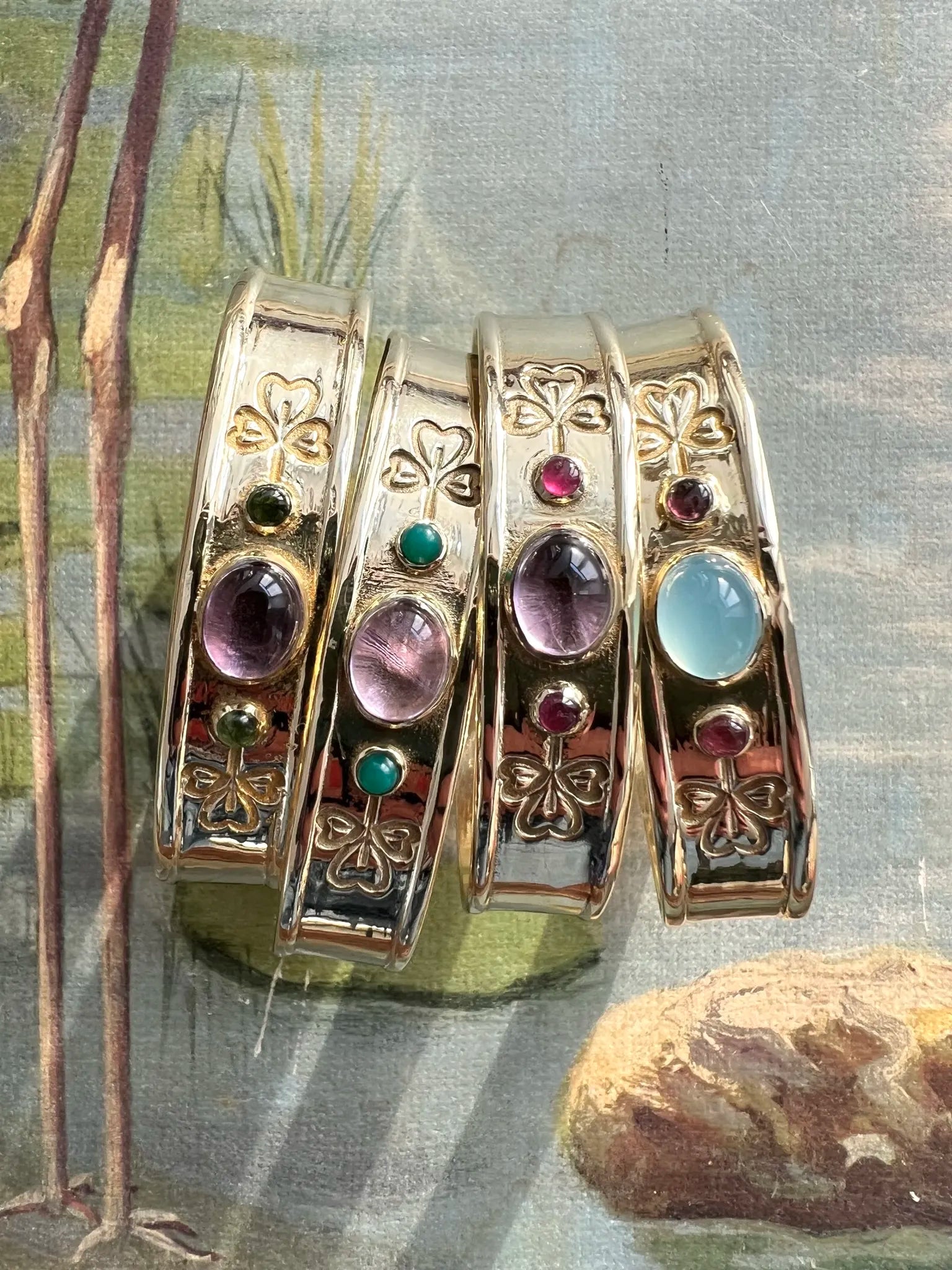 ojigi jonc oxalis calcédoine bleue tourmaline rose